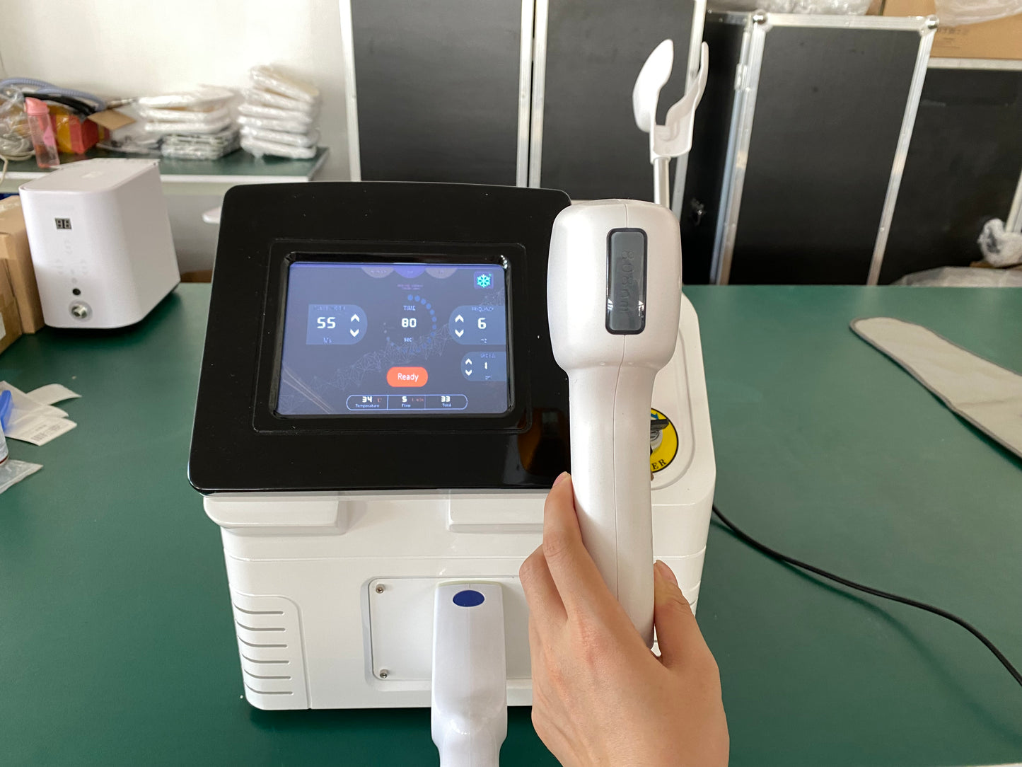 808nm 3 Wavelength 808 755 1064 1600w 10Bar Diode Laser Hair Removal Machine Skin Whitening Rejuvenating Hair Removal Device